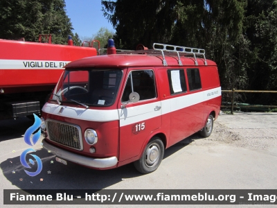 Fiat 238
Vigili del Fuoco
Comando Provinciale di Belluno
Mezzo storico
VF 9982

Si ringraziano il Comandante Arch. Luongo e tutto il personale del Comando per la disponibilità
Parole chiave: Fiat 238 VF9982 Inaugurazione_Circolo_Ricreativo_VVF_BL_2012