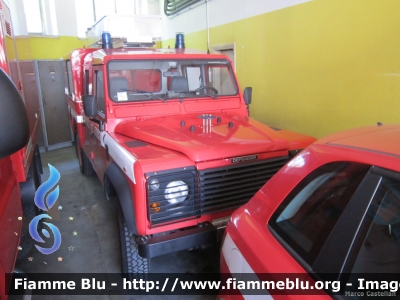 Land Rover Defender 130
Vigili del Fuoco
Comando Provinciale di Belluno
Nucleo Speleo Alpino Fluviale
VF 19908

Si ringraziano il Comandante Arch. Luongo e tutto il personale del Comando per la disponibilità
Parole chiave: Land-Rover Defender_130 VF19908