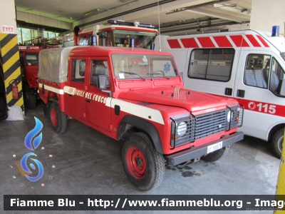 Land Rover Defender 130
Vigili del Fuoco
Comando Provinciale di Belluno
VF 18376

Si ringraziano il Comandante Arch. Luongo e tutto il personale del Comando per la disponibilità
Parole chiave: Land-Rover Defender_130 VF18376