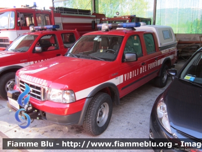 Ford Ranger V serie
Vigili del Fuoco
Comando Provinciale di Belluno
Nucleo Cinofili
VF 23630

Si ringraziano il Comandante Arch. Luongo e tutto il personale del Comando per la disponibilità
Parole chiave: Ford Ranger_Vserie VF23630