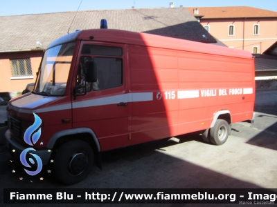 Mercedes-Benz Vario 612D
Vigili del Fuoco
Comando Provinciale di Belluno
VF 21029

Si ringraziano il Comandante Arch. Luongo e tutto il personale del Comando per la disponibilità
Parole chiave: Mercedes-Benz Vario_612D VF21029