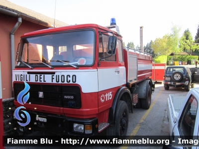 Iveco OM 155
Vigili del Fuoco
Comando Provinciale di Belluno
AutoBottePompa allestimento Baribbi
VF 10848

Si ringraziano il Comandante Arch. Luongo e tutto il personale del Comando per la disponibilità
Parole chiave: Iveco OM 155 VF10848