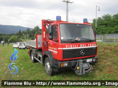 Mercedes-Benz 1124 4x4
Vigili del Fuoco
Comando Provinciale di Belluno
VF 20089
Parole chiave: Mercedes-Benz 1124_4x4 Inaugurazione_APS_VVFV_Basso_Feltrino_2012