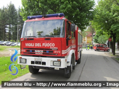 Iveco EuroFire 140E28 4x4 I serie
Vigili del Fuoco
Comando Provinciale di Vicenza
Distaccamento Permanente di Asiago (VI)
AutoPompaSerbatoio allestimento Iveco-Magirus
VF 22775
Parole chiave: Iveco EuroFire_140E28_4x4_Iserie VF22775 Raduno_ANVVF_Asiago_2012