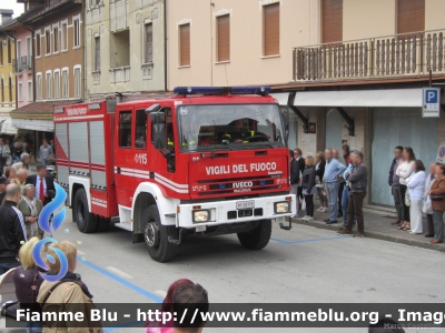 Iveco EuroFire 140E28 4x4 I serie
Vigili del Fuoco
Comando Provinciale di Vicenza
Distaccamento Permanente di Asiago (VI)
AutoPompaSerbatoio allestimento Iveco-Magirus
VF 22775
Parole chiave: Iveco EuroFire_140E28_4x4_Iserie VF22775 Raduno_ANVVF_Asiago_2012