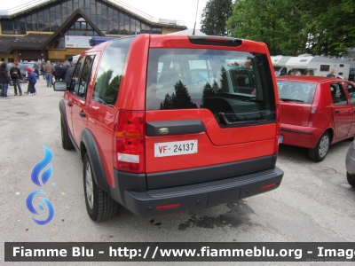 Land Rover Discovery 3
Vigili del Fuoco
Direzione Interregionale Veneto-Trentino Alto Adige
VF 24137
Parole chiave: Land-Rover Discovery_3 VF24137 Raduno_ANVVF_Asiago_2012