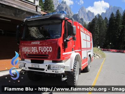 Iveco EuroFire 140E28 4x4 II serie
Vigili del Fuoco
Corpo Volontari San Martino di Castrozza (TN)
Distretto di Primiero
AutoPompaSerbatoio allestimento Iveco-Magirus
VF 7A9 TN
Parole chiave: Iveco EuroFire_140E28_4x4_IIserie VF7A9TN