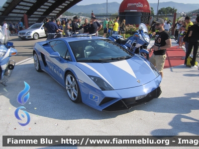 Lamborghini Gallardo II serie
Polizia di Stato
Polizia Stradale
POLIZIA H3376
MotoGP Mugello 2015
Parole chiave: Lamborghini Gallardo_IIserie PoliziaH3376 MotoGP_Mugello_2015