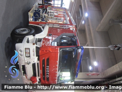 Iveco Trakker AT190T41W II serie
Vigili del Fuoco
Unione Distrettuale Merano (BZ)
Bezirksverband Meran
Veicolo ospitato dal corpo di Merano
Polisoccorso a trazione integrale (4x4) allestimento Iveco-Magirus
VF FW 37A
Parole chiave: Iveco Trakker_AT190T41W_IIserie Civil_Protect_2013 VFFW37A