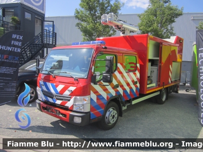 Mitsubishi Fuso Canter III serie
Veicolo dimostrativo Ifex
Esposto all'Interschutz 2015
Parole chiave: Mitsubishi-Fuso Canter_IIIserie Interschutz_2015