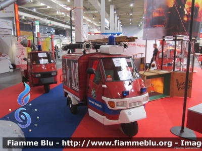 Piaggio Ape
Bundesrepublik Deutschland - Germany - Germania
Feuerwehr Augsburg
Esposto all'Interschutz 2015
Parole chiave: Piaggio Ape Interschutz_2015