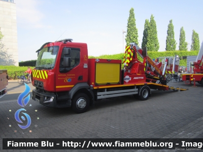 Multitel-Pagliero SMX225 VFO
France - Francia
Sapeur Pompiers SDIS 54 Meurthe et Moselle
Piattaforma Aerea cingolata da 22 metri allestimento Multitel-Pagliero
Esposta all'Interschutz 2015
Parole chiave: Renault D10 Multitel-Pagliero SMX225_VFO Interschutz_2015