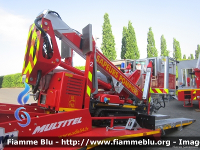 Renault D10
France - Francia
Sapeur Pompiers SDIS 54 Meurthe et Moselle
Allestimento Multitel-Pagliero
Esposto all'Interschutz 2015
Parole chiave: Renault D10 Multitel-Pagliero SMX225_VFO Interschutz_2015