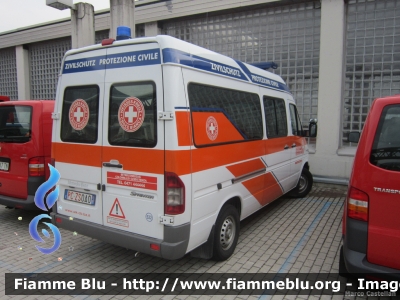 Mercedes-Benz Sprinter II serie
Croce Bianca Provinciale Bolzano
Weisses Kreuz Landesleitung Bozen
Servizio di Protezione Civile
PC ZS0A0
Parole chiave: Mercedes-Benz Sprinter_IIserie PCZS0A0 Civil_Protect_2013