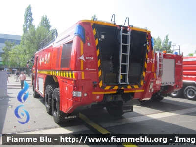 Iveco Magirus Dragon X6 II serie
España - Spain - Spagna
Bomberos Aeropuerto de Palma de Mallorca
Veicolo Antincendio Aeroportuale allestimento Magirus
Esposto all'Interschutz 2015
Parole chiave: Iveco-Magirus Dragon_X6_IIserie Interschutz_2015