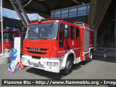 Iveco EuroCargo 160E30 III serie
República de Chile - Chile - Cile
Bomberos
Allestimento TLF30/40 Magirus
Esposto all'Interschutz 2015
Parole chiave: Iveco EuroCargo_160E30_IIIserie Interschutz_2015