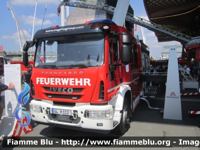 Iveco EuroCargo 180E30 III serie
Veicolo dimostrativo combinato AutoPompaSerbatoio+Piattaforma Aerea allestimento MultiStar 2 Magirus
Esposto all'Interschutz 2015
Parole chiave: Iveco EuroCargo_180E30_IIIserie Interschutz_2015