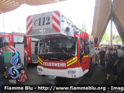 Iveco EuroCargo 160E32 IV serie
Bundesrepublik Deutschland - Germania
Berufsfeuerwehr München
Vigili del Fuoco Permanenti Monaco di Baviera
AutoScala da 32 metri ribassata, con assale posteriore sterzante HZL e articolata M32L-ASn.B. allestimento Magirus
Esposta all'Interschutz 2015
Parole chiave: Iveco EuroCargo_160E32_IVserie Interschutz_2015