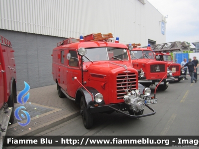 Borgward B 522 A-O
Bundesrepublik Deutschland - Germany - Germania
Freiwillige Feuerwehr Steinbach
Automezzo storico allestimento Graaff
Esposto all'Interschutz 2015
Parole chiave: Borgward B_522_A-O Interschutz_2015