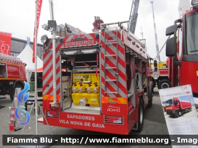 Man TGM 15.290 III serie
Portugal - Portogallo
Bombeiros Vila Nova de Gaia
Veicolo Antincendio Urbano allestimento Jacinto
Esposto all'Interschutz 2015
Parole chiave: Man TGM_15.290_IIIserie Interschutz_2015