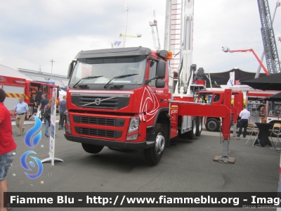 Volvo FM 400 III serie
Snorkel ALP444 da 44 metri allestimento Cela
Veicolo dimostrativo
Esposto all'Interschutz 2015
Parole chiave: Volvo FM_400_IIIserie Interschutz_2015