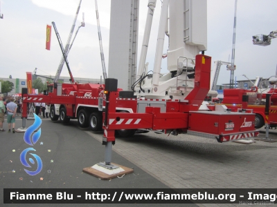 Scania P440 II serie
Piattaforma Aerea da 104 metri allestimento Bronto Skylift F 104-HLA
Esposta all'Interschutz 2015
Parole chiave: Scania P440_IIserie Interschutz_2015