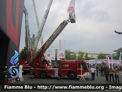 Iveco EuroCargo 160E32 IV serie
Bundesrepublik Deutschland - Germania
Berufsfeuerwehr München
Vigili del Fuoco Permanenti Monaco di Baviera
AutoScala da 32 metri ribassata, con assale posteriore sterzante HZL e articolata M32L-ASn.B. allestimento Magirus
Esposta all'Interschutz 2015
Parole chiave: Iveco EuroCargo_160E32_IVserie Interschutz_2015