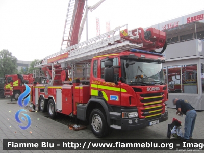 Scania P360 II serie
Sverige - Sweden - Svezia
Räddningstjänsten Laholm
Piattaforma Aerea allestimento Vema
Esposta all'Interschutz 2015
Parole chiave: Scania P360_IIserie Interschutz_2015