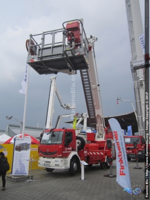 Renault Midlum II serie
Piattaforma Aerea allestimento Wawrzaszek
Esposta all'Interschutz 2015
Parole chiave: Renault Midlum_IIserie Interschutz_2015