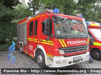 Mercedes-Benz Atego 1429 II serie
Bundesrepublik Deutschland - Germania
Berufsfeuerwehr Munchen
Vigili del Fuoco Permanenti Monaco di Baviera
AutoPompaSerbatoio allestimento Iveco-Magirus
Parole chiave: Mercedes-Benz Atego_1429_IIserie