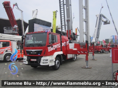 Man TGM III serie
Piattaforma Aerea da 32 metri allestimento Bronto Skylift F 32-TLK
Esposta all'Interschutz 2015
Parole chiave: Man TGM_IIIserie Interschutz_2015