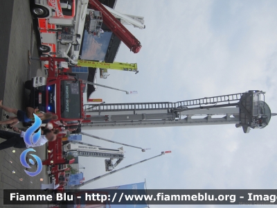 Man TGM III serie
Piattaforma Aerea da 32 metri allestimento Bronto Skylift F 32-TLK
Esposta all'Interschutz 2015
Parole chiave: Man TGM_IIIserie Interschutz_2015