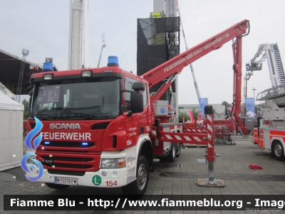 Scania P400 II serie
Österreich - Austria
Berufsfeuerwehr der Stadt Wien
Vigili del fuoco permanenti di Vienna
Piattaforma Aerea da 46 metri allestimento Bronto Skylift F 46-RPX
Esposta all'Interschutz 2015
Parole chiave: Scania P400_IIserie Interschutz_2015