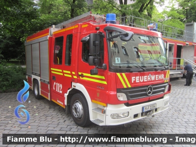 Mercedes-Benz Atego 1429 II serie
Bundesrepublik Deutschland - Germania
Berufsfeuerwehr Munchen
Vigili del Fuoco Permanenti Monaco di Baviera
AutoPompaSerbatoio allestimento Iveco-Magirus
Parole chiave: Mercedes-Benz Atego_1429_IIserie