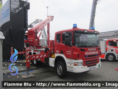 Scania P400 II serie
Österreich - Austria
Berufsfeuerwehr der Stadt Wien
Vigili del fuoco permanenti di Vienna
Piattaforma Aerea da 46 metri allestimento Bronto Skylift F 46-RPX
Esposta all'Interschutz 2015
Parole chiave: Scania P400_IIserie Interschutz_2015