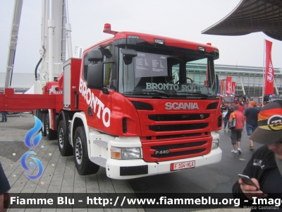 Scania P440 II serie
Piattaforma Aerea da 104 metri allestimento Bronto Skylift F 104-HLA
Esposta all'Interschutz 2015
Parole chiave: Scania P440_IIserie Interschutz_2015