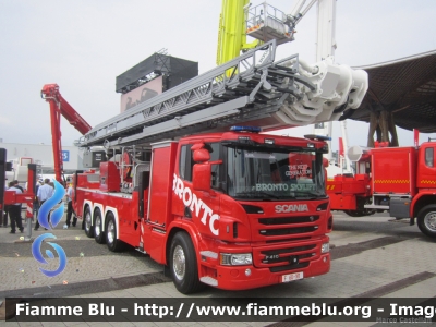 Scania P410 II serie
Piattaforma Aerea da 60 metri allestimento Bronto Skylift F 60-XR
Esposta all'Interschutz 2015
Parole chiave: Scania P410_IIserie Interschutz_2015