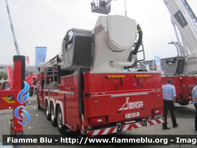 Scania P410 II serie
Piattaforma Aerea da 60 metri allestimento Bronto Skylift F 60-XR
Esposta all'Interschutz 2015
Parole chiave: Scania P410_IIserie Interschutz_2015