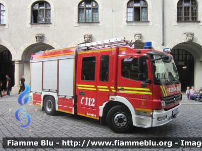 Mercedes-Benz Atego 1429 II serie
Bundesrepublik Deutschland - Germania
Berufsfeuerwehr Munchen
Vigili del Fuoco Permanenti Monaco di Baviera
AutoPompaSerbatoio allestimento Iveco-Magirus
Parole chiave: Mercedes-Benz Atego_1429_IIserie