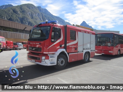 Volvo FL 280 III serie
Vigili del Fuoco
Comando Provinciale di Belluno
AutoPompaSerbatoio allestimento Bai - I fornitura
VF 25795
Parole chiave: Volvo FL_280_IIIserie VF25795 Raduno_Soccorritori_Vajont50