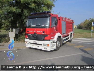 Mercedes-Benz Atego 1828 I serie
Vigili del Fuoco
Comando Provinciale di Treviso
Distaccamento Permanente di Montebelluna (TV)
AutoBottePompa allestimento Bai
VF 22461
Parole chiave: Mercedes-Benz Atego_1828_Iserie VF22461 Giornata_Del_Soccorso_Montebelluna_2014