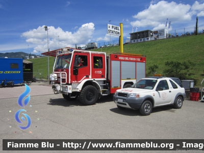 Iveco Grizzly 140E24 4x4 I serie
Vigili del Fuoco
Comando Provinciale di Firenze
AutoPompaSerbatoio allestimento Iveco-Magirus
VF 21941
MotoGP Mugello 2014
Parole chiave: Iveco Grizzly_140E24_4x4_Iserie VF21941 MotoGP_Mugello_2014