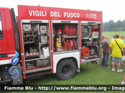 Iveco CityEuroFire 100E21 I serie
Vigili del Fuoco
Comando Provinciale di Treviso
AutoPompaSerbatoio allestimento Iveco-Magirus
VF 19976
Parole chiave: Iveco CityEuroFire_100E21_Iserie VF19976 SolidAli_2014