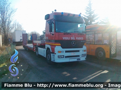 Mercedes-Benz Actros 1843 I serie
Vigili del Fuoco
Comando Provinciale di Venezia
Distaccamento Permanente di Mestre (VE)
VF 21797
Parole chiave: Mercedes-Benz Actros_1843_Iserie VF21797