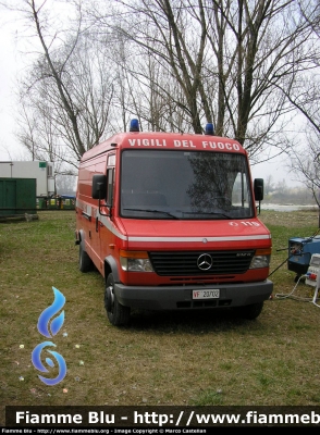 Mercedes-Benz Vario 612D
VVF Autofurgone del Comando Provinciale di Treviso
VF20702
Parole chiave: VVF Autofurgoni Treviso Mercedes-Benz Vario_612D VF20702