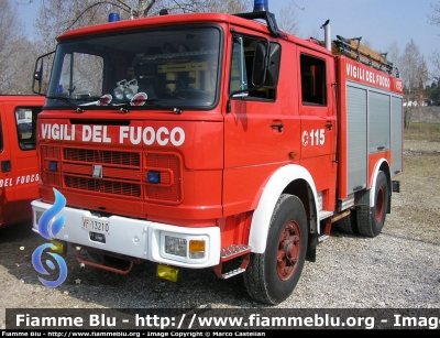 Iveco OM 160
Vigili del Fuoco
Comando Provinciale di Treviso
Distaccamento Permanente di Conegliano (TV)
AutoPompaSerbatoio allestimento Baribbi
adesso sostituita dal Mercedes-Benz Actros 1841 II serie
VF 13210
Parole chiave: Iveco OM 160 VF13210