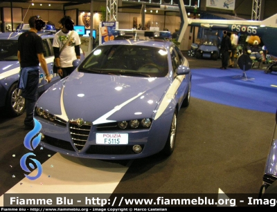 Alfa Romeo 159
Polizia di Stato
Squadra Volante
POLIZIA F5115
Parole chiave: Alfa-Romeo 159 POLIZIAF5115