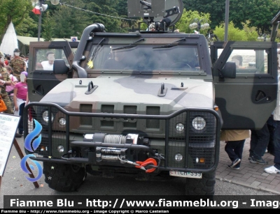 Iveco VTLM Lince
EI Alpini
Versione blindatura pesante
Parole chiave: Iveco VTLM Lince EI Mezzi_Esplorazione_Pattugliamento Adunata_Alpini_08