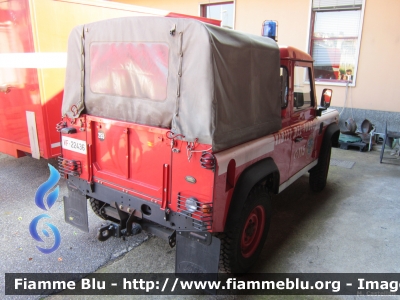 Land Rover Defender 90
Vigili del Fuoco
Comando Provinciale di Milano
VF 22436
Parole chiave: Land-Rover Defender_90 VF22436