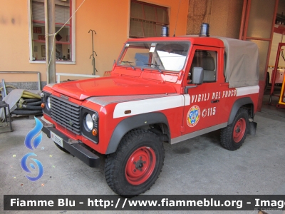 Land Rover Defender 90
Vigili del Fuoco
Comando Provinciale di Milano
Nucleo NBCR
VF 23928
Parole chiave: Land-Rover Defender_90 VF23928